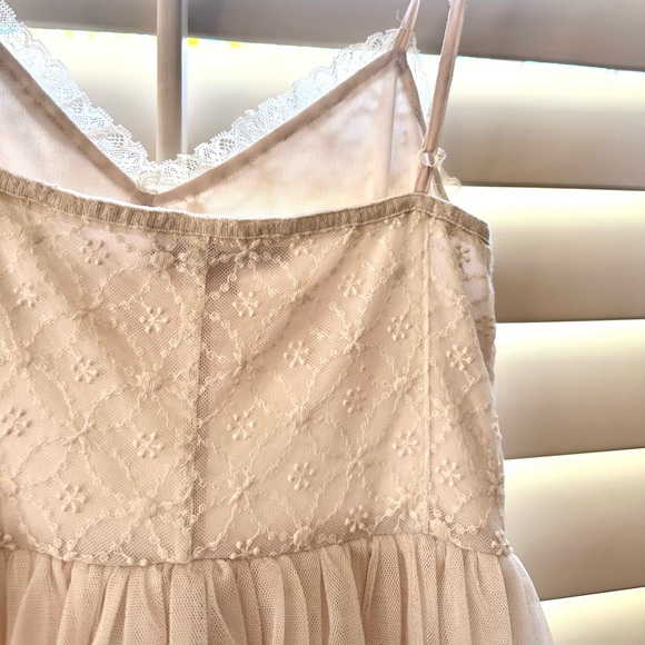 white tulle mini dress - Picture 2 of 7